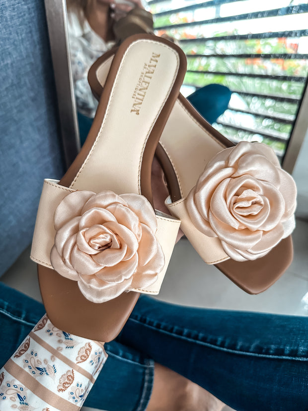 Aloha Rose Ivory Sandals