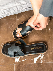 Hera Crown Black Sandals