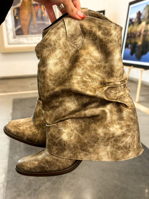 Old Hood Gold Boots