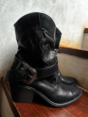 Wood Black Boots