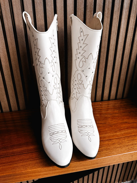 Brava Latte Boots