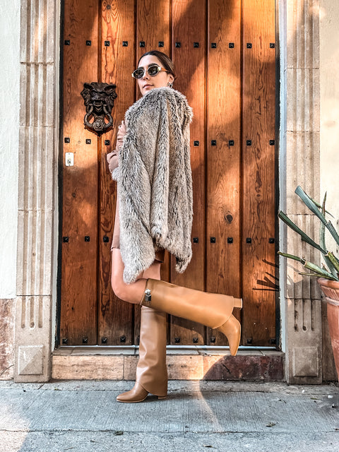 Valle Long Silver Padlock Camel Boots