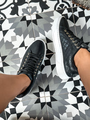 Reno Bold Square Black Sneakers