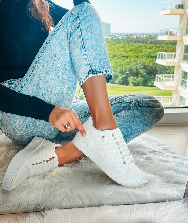 Reno Bold Square White Sneakers