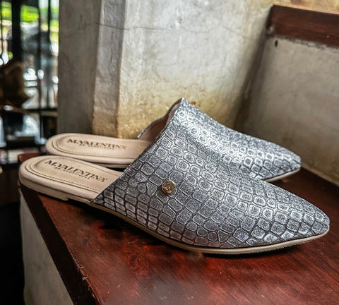 Tip Shiny Croco Silver Mules