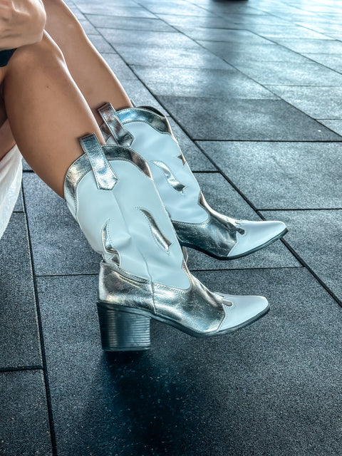 Cowgirl Star White & Silver Boots