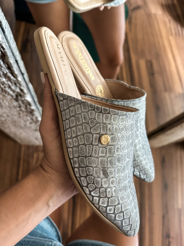 Tip Shiny Croco Silver Mules