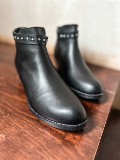 Tinsel Studs Black Boots
