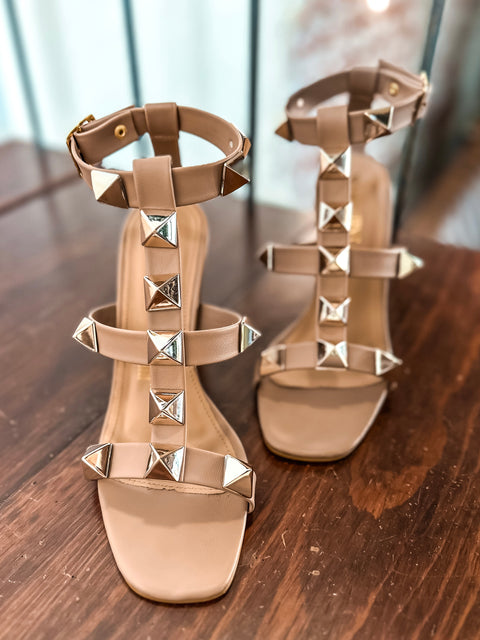 Casa Blanca New Big Studs Nude Heels