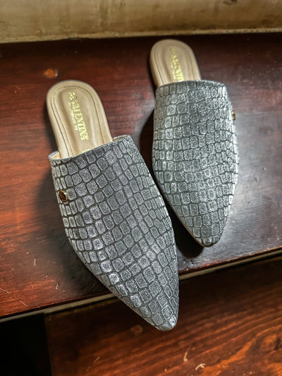 Tip Shiny Croco Silver Mules