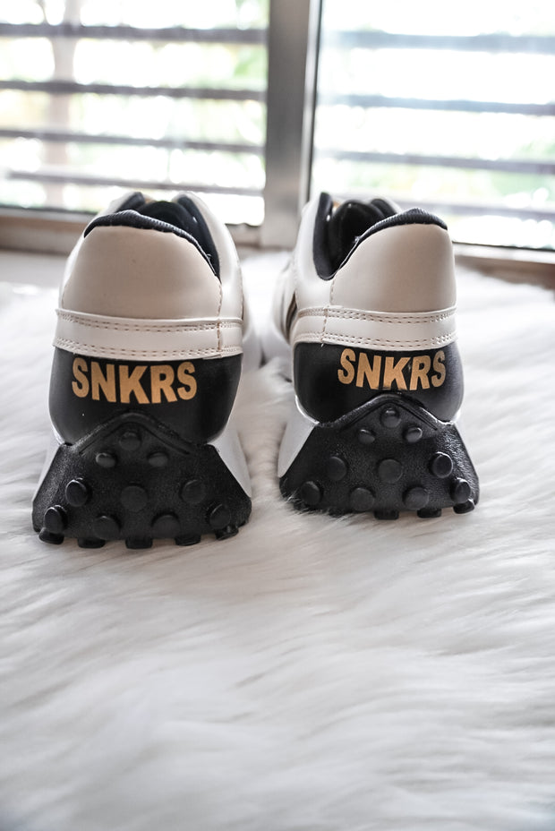 Bronx Ice & Black Sneakers