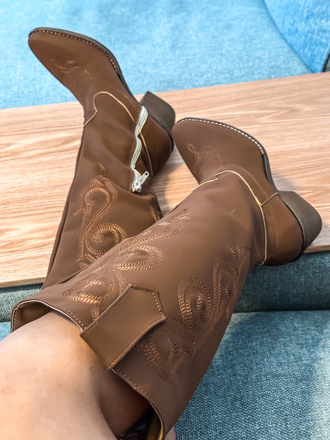 Woodstock Camel Boots