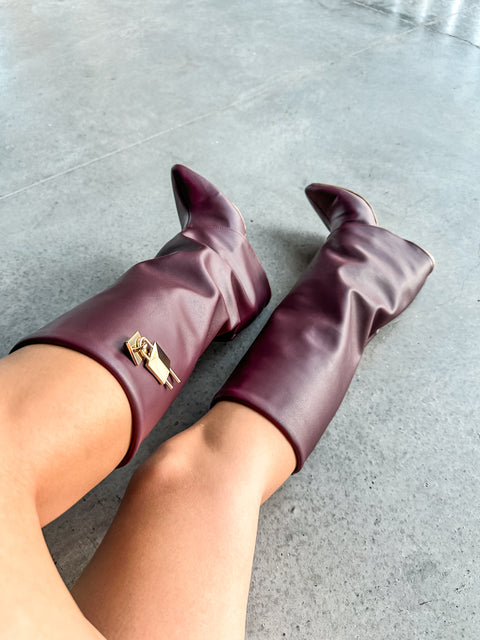 Valle Long Padlock Burgundy Boots