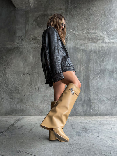 Valle Long Belt Camel Boots