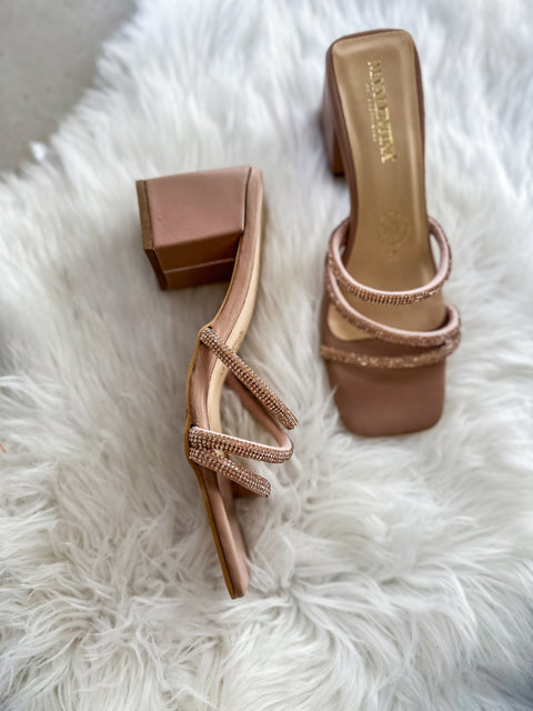 Rilleta Shiny Nude Heels