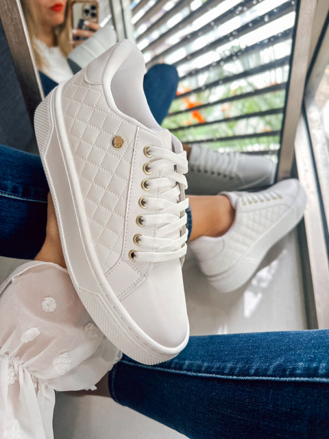 Reno Bold Square White Sneakers