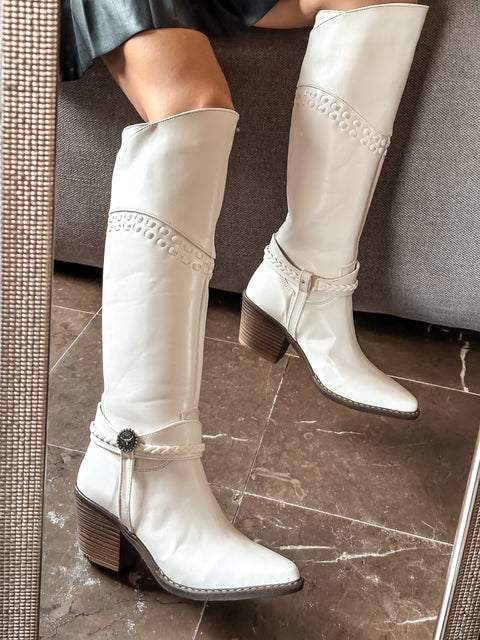 Lucca White Boots