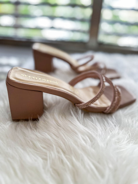 Rilleta Shiny Nude Heels