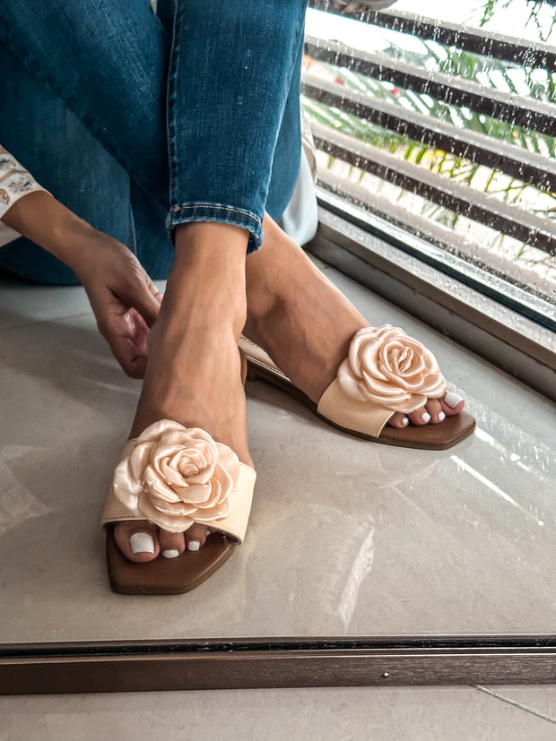 Aloha Rose Ivory Sandals