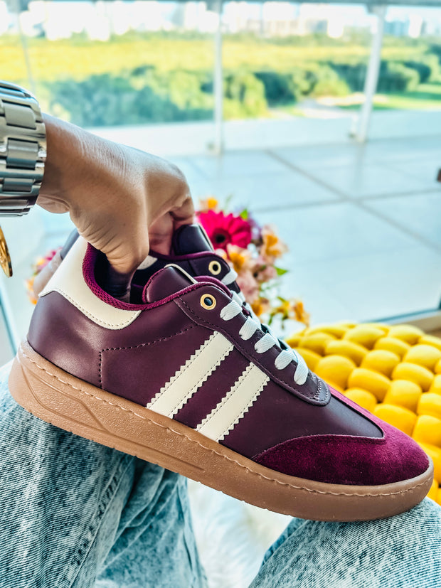 Sporty Valentina Burgundy Sneakers