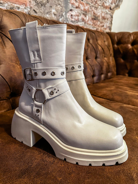 Burdeos Latte Boots