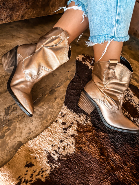 Cowgirl Smart Rose Gold Boots