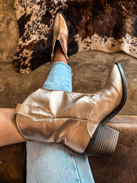 Cowgirl Smart Rose Gold Boots