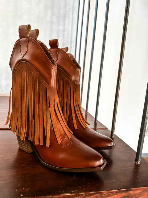 Fringe Short Brown Boots